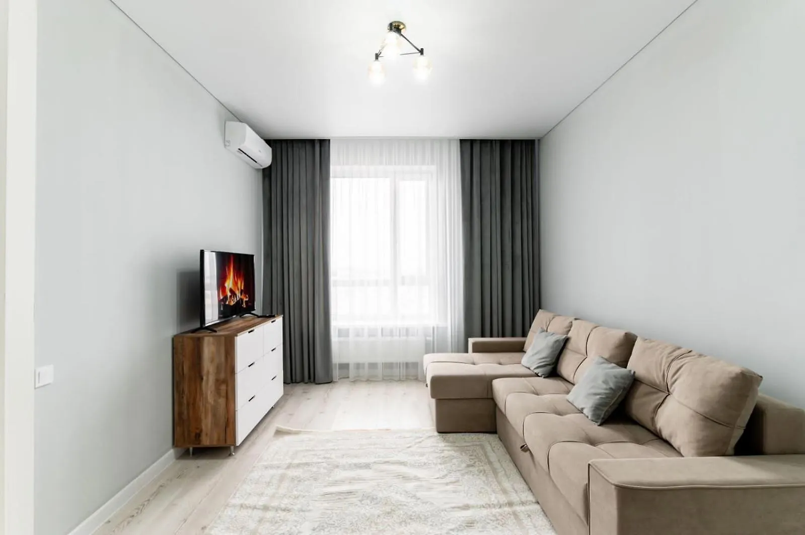 Zhana Alem Luxe Apartment Αστάνα